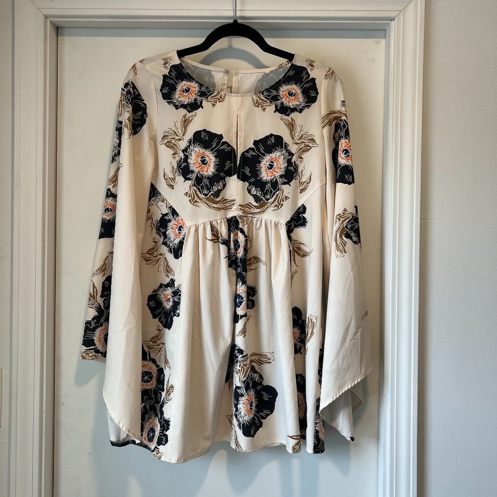 Cream Floral Statement Sleeve Dress